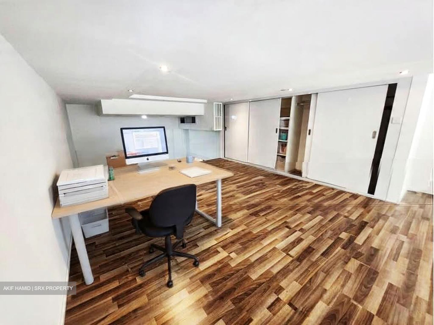 The Central (D1), Office #587071261